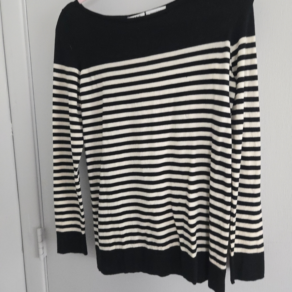 Akris Punto Wool Black & Cream Striped Knit Women's Sweater